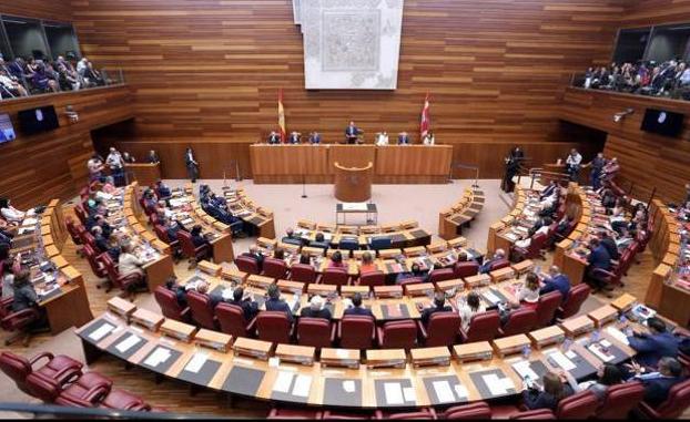 Expresidentes de las Cortes creen que la investidura no se puede retrasar cuando hay candidato y acuerdo